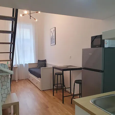 Appartamento Chic Wendy In Centre Tour As