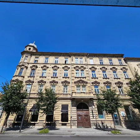 Chic Wendy In Centre Tour As Appartamento Lubiana